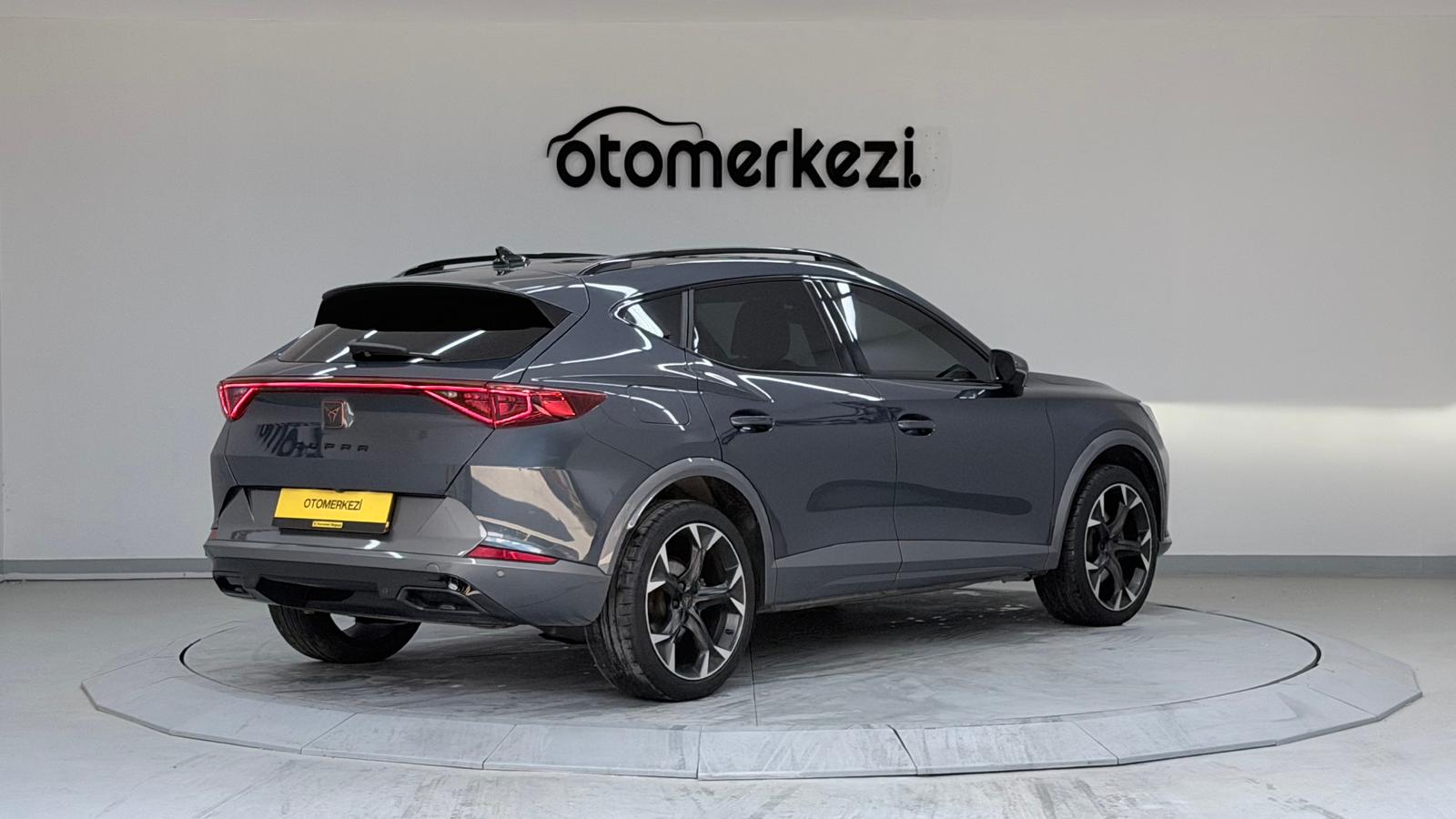 CUPRA FORMENTOR 5